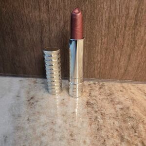 NEW Clinique Dramatically Different lipstick